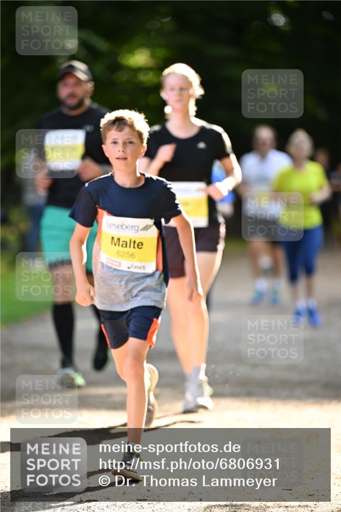25.08.2024 - 20. Blankeneser Heldenlauf Dr. Thomas Lammeyer http://msf.ph/oto/6806931 25.08.2024 10:15:36 Laufen 6256 meine-sportfotos.de