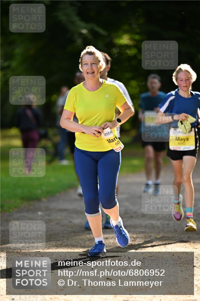 25.08.2024 - 20. Blankeneser Heldenlauf Dr. Thomas Lammeyer http://msf.ph/oto/6806952 25.08.2024 10:15:40 Laufen 609, 606, 2 meine-sportfotos.de