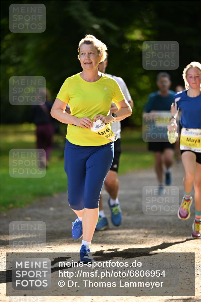 25.08.2024 - 20. Blankeneser Heldenlauf Dr. Thomas Lammeyer http://msf.ph/oto/6806954 25.08.2024 10:15:40 Laufen 6094, 6062 meine-sportfotos.de