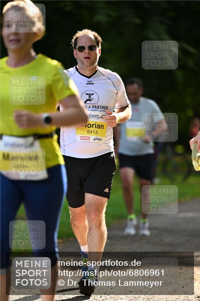 25.08.2024 - 20. Blankeneser Heldenlauf Dr. Thomas Lammeyer http://msf.ph/oto/6806961 25.08.2024 10:15:41 Laufen 6413 meine-sportfotos.de