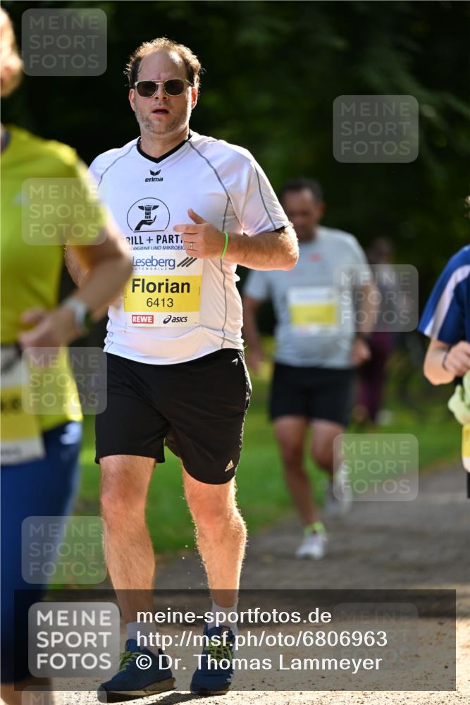 25.08.2024 - 20. Blankeneser Heldenlauf Dr. Thomas Lammeyer http://msf.ph/oto/6806963 25.08.2024 10:15:42 Laufen 6413 meine-sportfotos.de