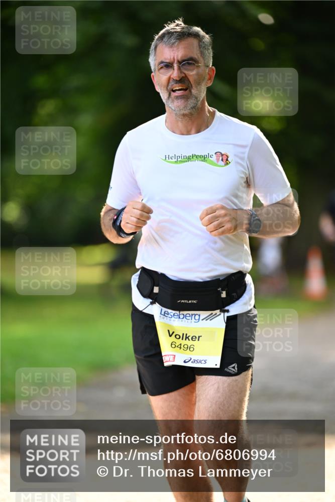 25.08.2024 - 20. Blankeneser Heldenlauf Dr. Thomas Lammeyer http://msf.ph/oto/6806994 25.08.2024 10:15:48 Laufen 6496 meine-sportfotos.de