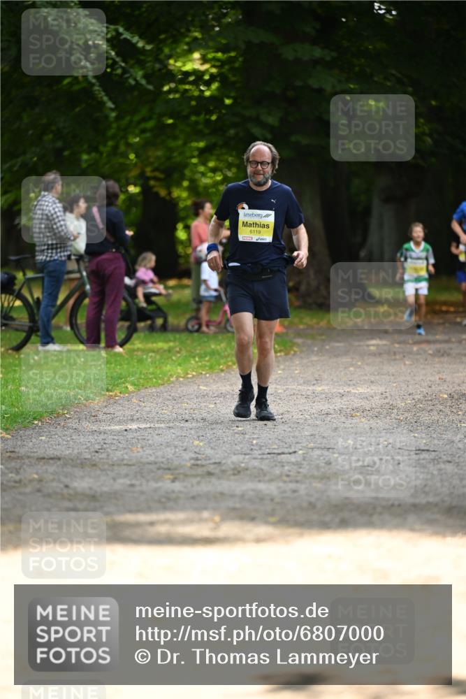 25.08.2024 - 20. Blankeneser Heldenlauf Dr. Thomas Lammeyer http://msf.ph/oto/6807000 25.08.2024 10:15:50 Laufen 6119 meine-sportfotos.de