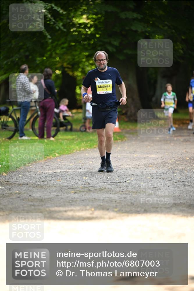 25.08.2024 - 20. Blankeneser Heldenlauf Dr. Thomas Lammeyer http://msf.ph/oto/6807003 25.08.2024 10:15:51 Laufen 6119 meine-sportfotos.de
