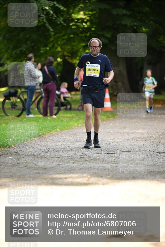 25.08.2024 - 20. Blankeneser Heldenlauf Dr. Thomas Lammeyer http://msf.ph/oto/6807006 25.08.2024 10:15:51 Laufen 6119 meine-sportfotos.de