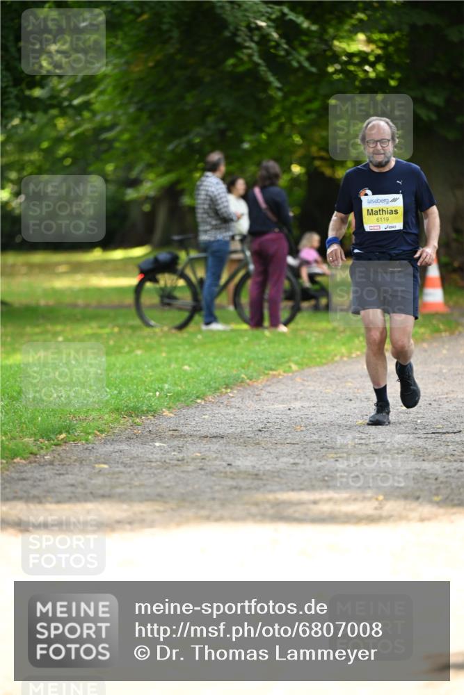 25.08.2024 - 20. Blankeneser Heldenlauf Dr. Thomas Lammeyer http://msf.ph/oto/6807008 25.08.2024 10:15:51 Laufen 6119 meine-sportfotos.de