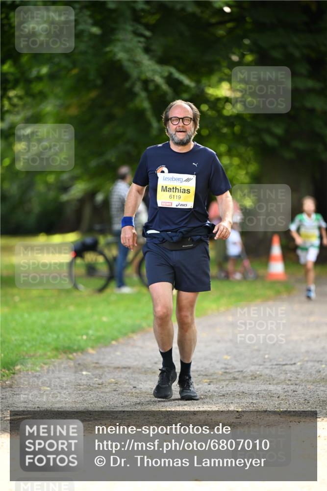25.08.2024 - 20. Blankeneser Heldenlauf Dr. Thomas Lammeyer http://msf.ph/oto/6807010 25.08.2024 10:15:53 Laufen 6119 meine-sportfotos.de