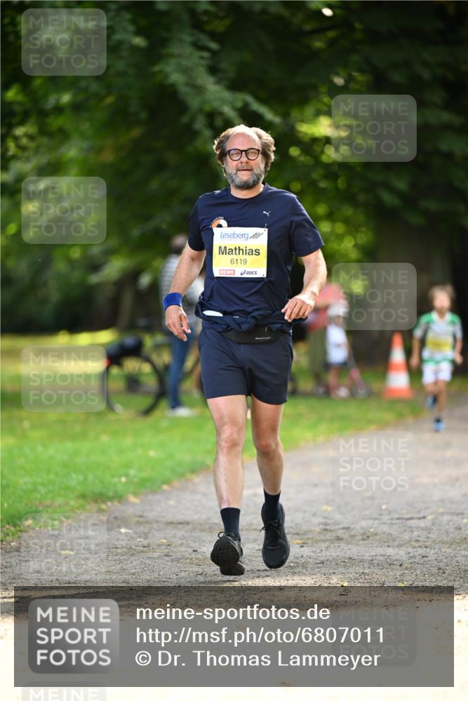 25.08.2024 - 20. Blankeneser Heldenlauf Dr. Thomas Lammeyer http://msf.ph/oto/6807011 25.08.2024 10:15:53 Laufen 6119 meine-sportfotos.de