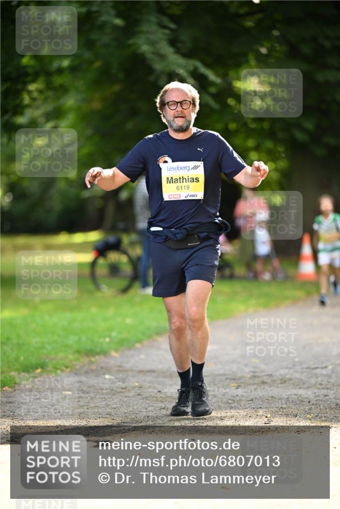 25.08.2024 - 20. Blankeneser Heldenlauf Dr. Thomas Lammeyer http://msf.ph/oto/6807013 25.08.2024 10:15:54 Laufen 6119 meine-sportfotos.de