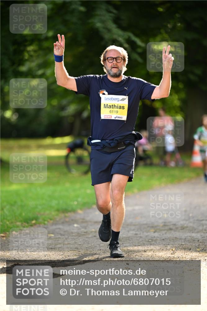 25.08.2024 - 20. Blankeneser Heldenlauf Dr. Thomas Lammeyer http://msf.ph/oto/6807015 25.08.2024 10:15:54 Laufen 6119 meine-sportfotos.de