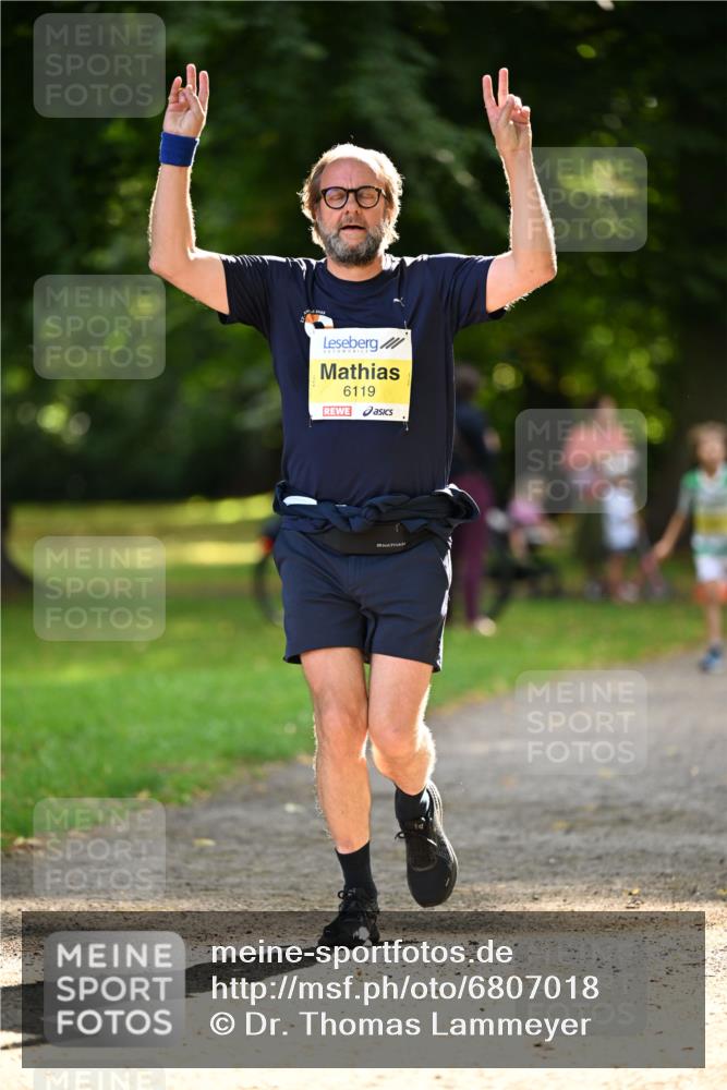 25.08.2024 - 20. Blankeneser Heldenlauf Dr. Thomas Lammeyer http://msf.ph/oto/6807018 25.08.2024 10:15:54 Laufen 6119 meine-sportfotos.de