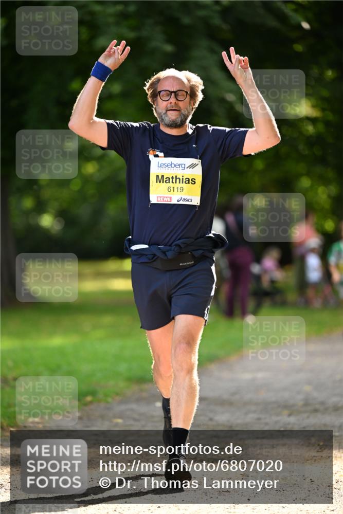 25.08.2024 - 20. Blankeneser Heldenlauf Dr. Thomas Lammeyer http://msf.ph/oto/6807020 25.08.2024 10:15:55 Laufen 6119 meine-sportfotos.de