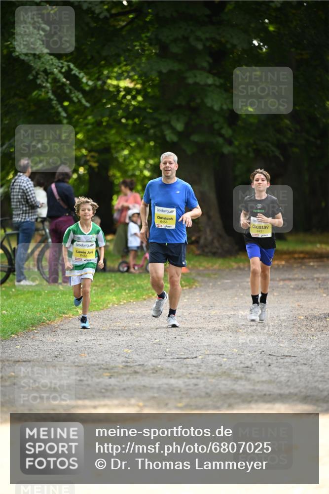 25.08.2024 - 20. Blankeneser Heldenlauf Dr. Thomas Lammeyer http://msf.ph/oto/6807025 25.08.2024 10:15:57 Laufen 6456, 6455, 6431 meine-sportfotos.de