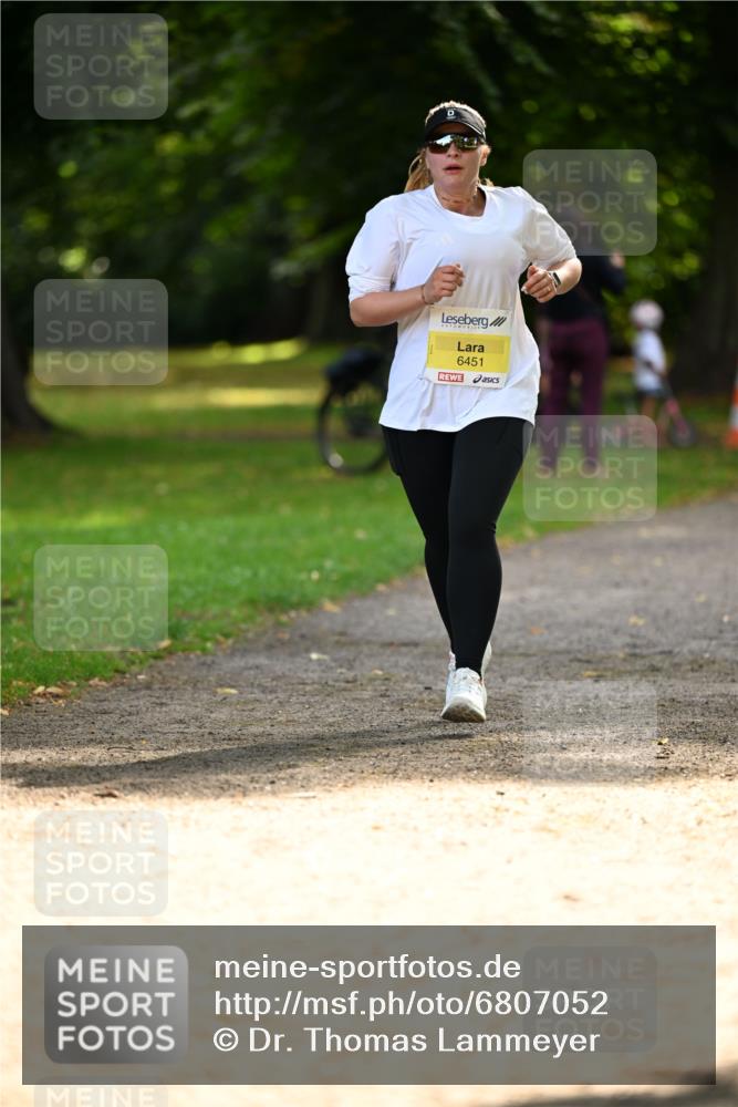 25.08.2024 - 20. Blankeneser Heldenlauf Dr. Thomas Lammeyer http://msf.ph/oto/6807052 25.08.2024 10:16:11 Laufen 6451 meine-sportfotos.de