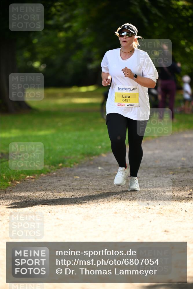 25.08.2024 - 20. Blankeneser Heldenlauf Dr. Thomas Lammeyer http://msf.ph/oto/6807054 25.08.2024 10:16:11 Laufen 6451 meine-sportfotos.de