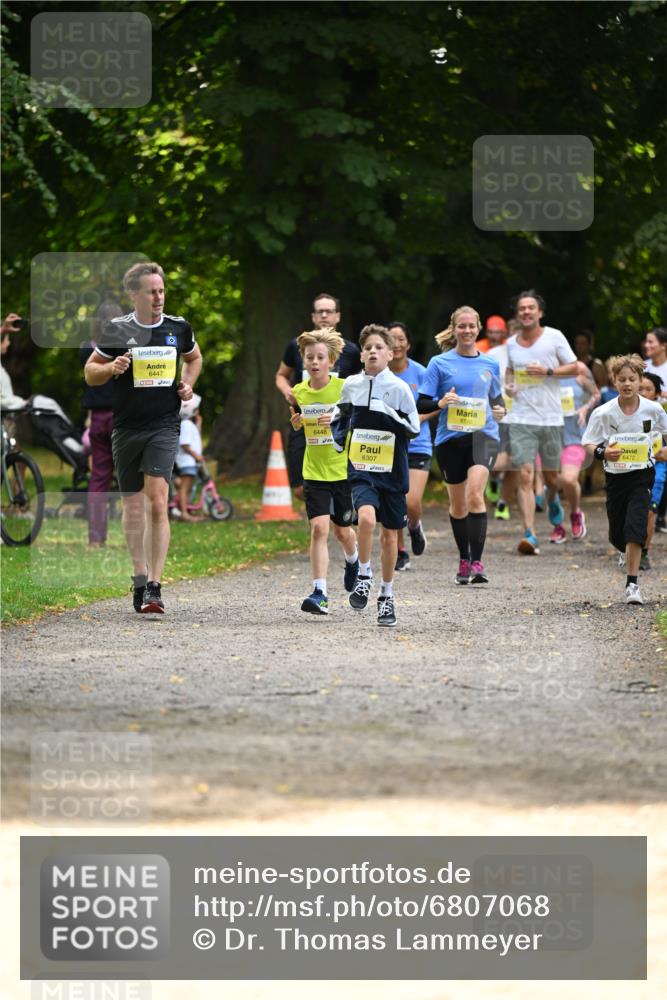 25.08.2024 - 20. Blankeneser Heldenlauf Dr. Thomas Lammeyer http://msf.ph/oto/6807068 25.08.2024 10:16:14 Laufen 6447, 6448, 6307, 6170, 6472 meine-sportfotos.de
