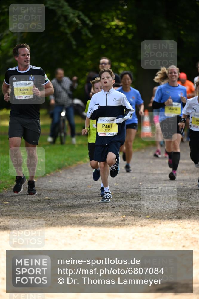 25.08.2024 - 20. Blankeneser Heldenlauf Dr. Thomas Lammeyer http://msf.ph/oto/6807084 25.08.2024 10:16:17 Laufen 6447, 6307, 64 meine-sportfotos.de