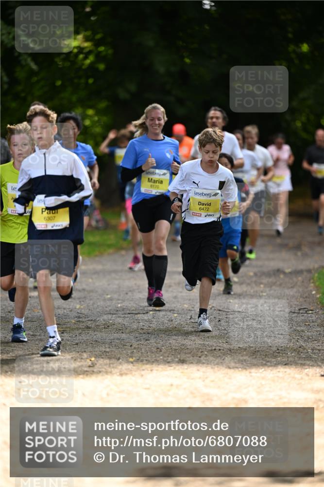 25.08.2024 - 20. Blankeneser Heldenlauf Dr. Thomas Lammeyer http://msf.ph/oto/6807088 25.08.2024 10:16:18 Laufen 6307, 6170, 6472 meine-sportfotos.de