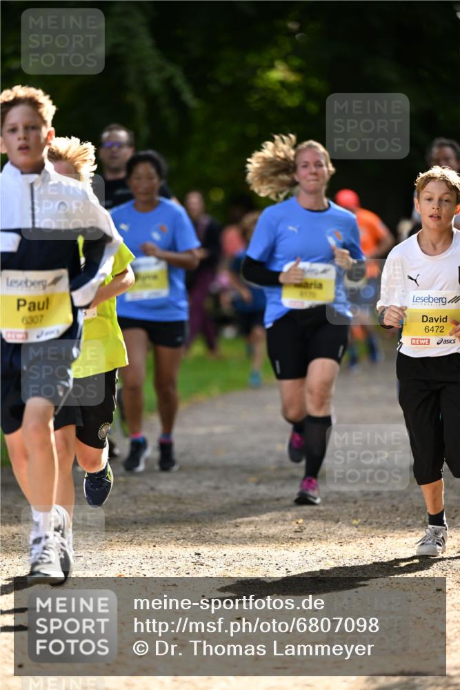 25.08.2024 - 20. Blankeneser Heldenlauf Dr. Thomas Lammeyer http://msf.ph/oto/6807098 25.08.2024 10:16:19 Laufen 6307, 6770, 6472 meine-sportfotos.de