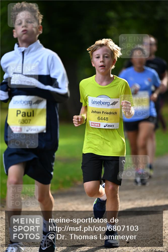 25.08.2024 - 20. Blankeneser Heldenlauf Dr. Thomas Lammeyer http://msf.ph/oto/6807103 25.08.2024 10:16:20 Laufen 6307, 6448 meine-sportfotos.de