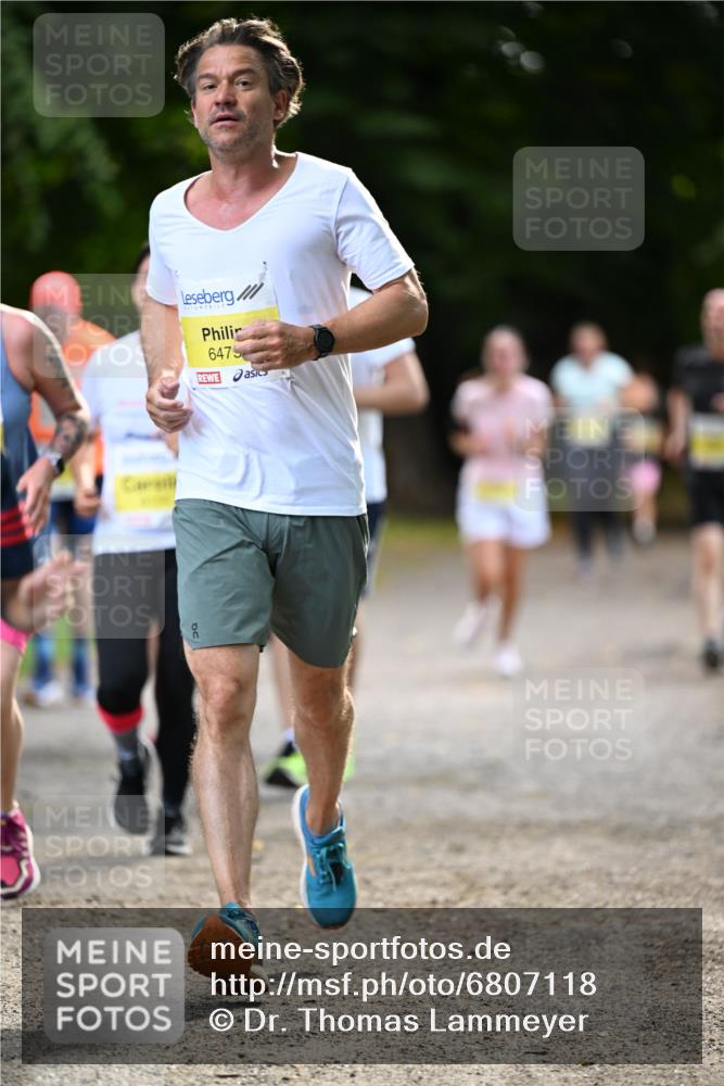 25.08.2024 - 20. Blankeneser Heldenlauf Dr. Thomas Lammeyer http://msf.ph/oto/6807118 25.08.2024 10:16:23 Laufen 6475 meine-sportfotos.de