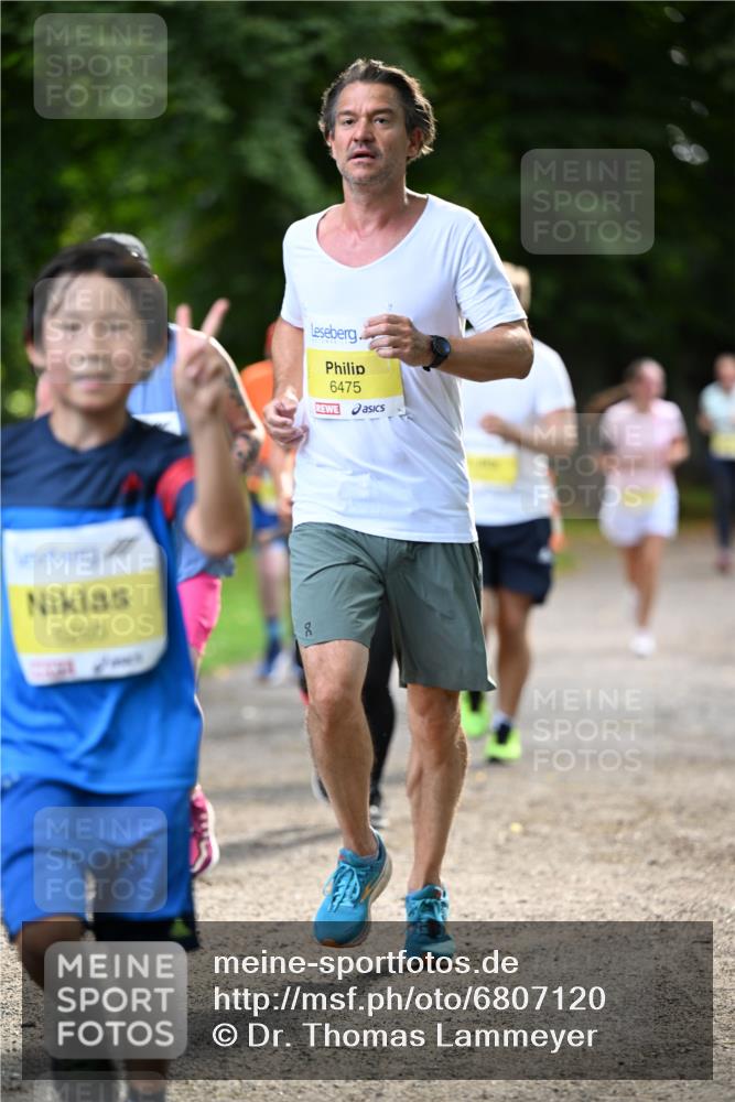 25.08.2024 - 20. Blankeneser Heldenlauf Dr. Thomas Lammeyer http://msf.ph/oto/6807120 25.08.2024 10:16:24 Laufen 6475 meine-sportfotos.de
