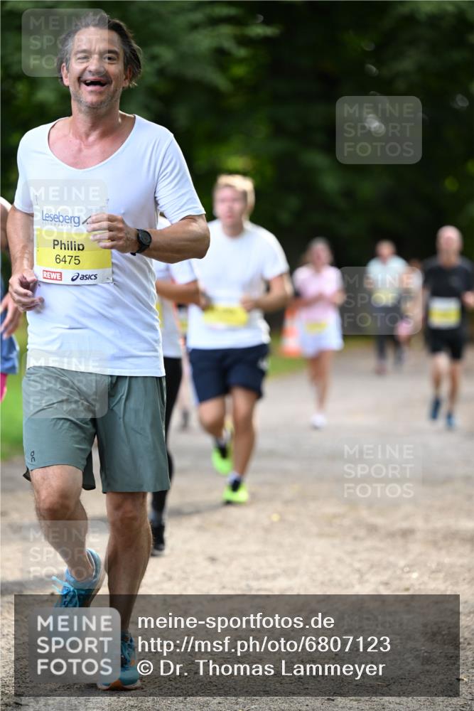 25.08.2024 - 20. Blankeneser Heldenlauf Dr. Thomas Lammeyer http://msf.ph/oto/6807123 25.08.2024 10:16:25 Laufen 6475 meine-sportfotos.de