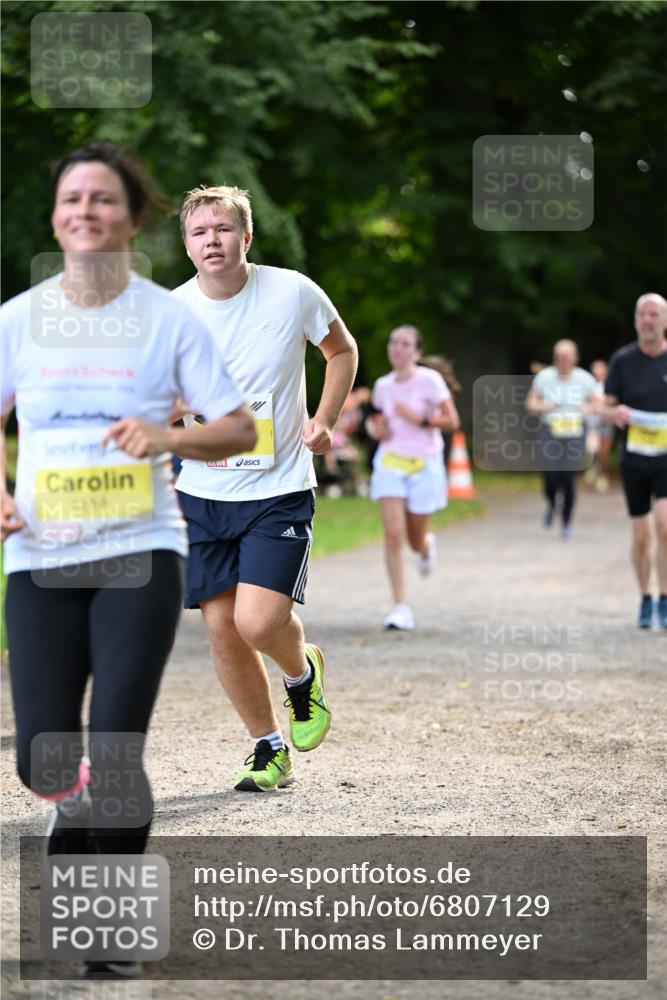 25.08.2024 - 20. Blankeneser Heldenlauf Dr. Thomas Lammeyer http://msf.ph/oto/6807129 25.08.2024 10:16:26 Laufen 6114 meine-sportfotos.de
