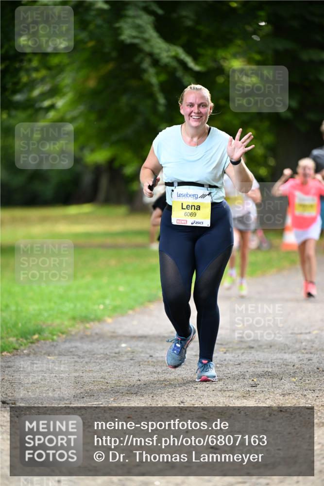 25.08.2024 - 20. Blankeneser Heldenlauf Dr. Thomas Lammeyer http://msf.ph/oto/6807163 25.08.2024 10:16:32 Laufen 6069 meine-sportfotos.de