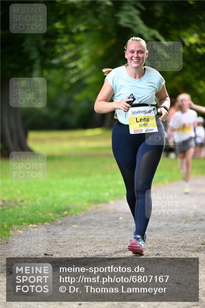 25.08.2024 - 20. Blankeneser Heldenlauf Dr. Thomas Lammeyer http://msf.ph/oto/6807167 25.08.2024 10:16:33 Laufen 6069 meine-sportfotos.de