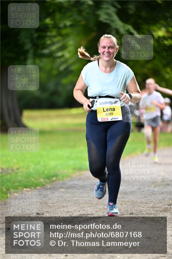 25.08.2024 - 20. Blankeneser Heldenlauf Dr. Thomas Lammeyer http://msf.ph/oto/6807168 25.08.2024 10:16:33 Laufen 6069 meine-sportfotos.de