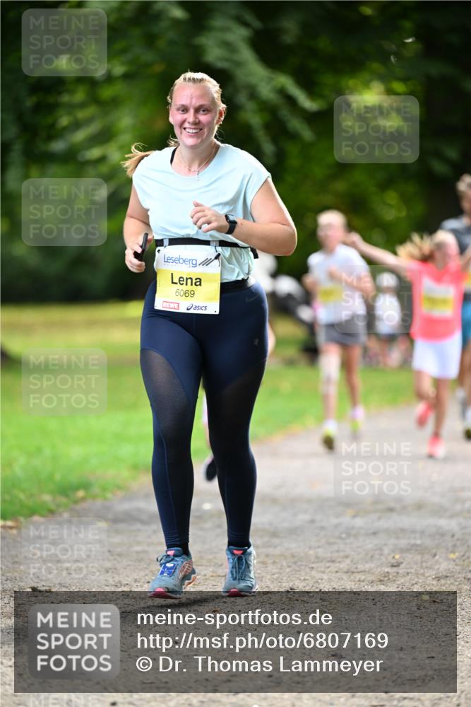 25.08.2024 - 20. Blankeneser Heldenlauf Dr. Thomas Lammeyer http://msf.ph/oto/6807169 25.08.2024 10:16:33 Laufen 6069 meine-sportfotos.de