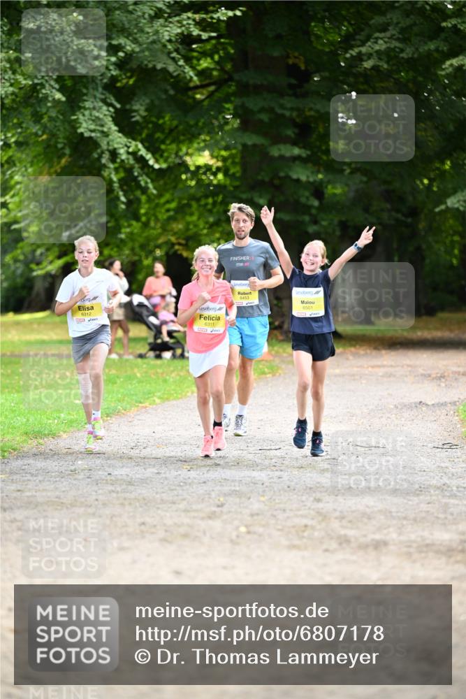 25.08.2024 - 20. Blankeneser Heldenlauf Dr. Thomas Lammeyer http://msf.ph/oto/6807178 25.08.2024 10:16:35 Laufen 6312, 6311, 174, 6453, 6501 meine-sportfotos.de