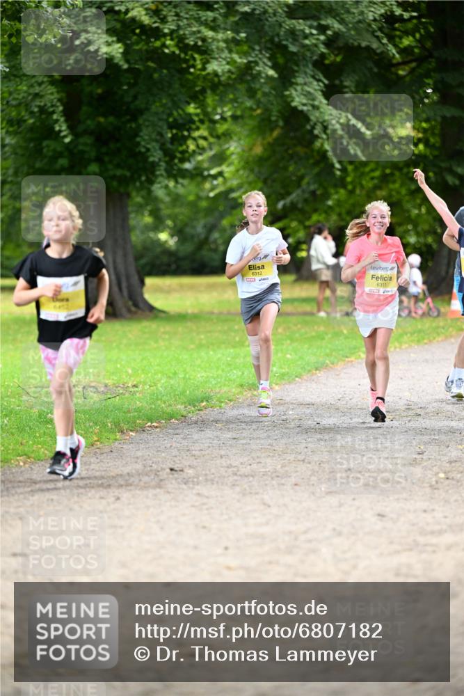 25.08.2024 - 20. Blankeneser Heldenlauf Dr. Thomas Lammeyer http://msf.ph/oto/6807182 25.08.2024 10:16:36 Laufen 6312, 6311 meine-sportfotos.de