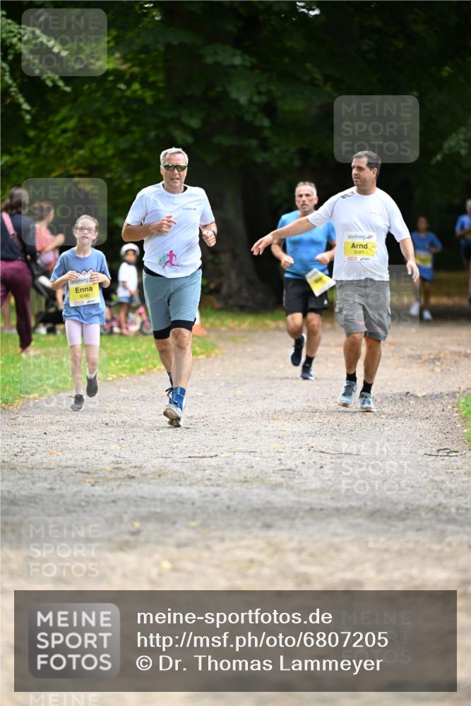 25.08.2024 - 20. Blankeneser Heldenlauf Dr. Thomas Lammeyer http://msf.ph/oto/6807205 25.08.2024 10:16:51 Laufen 6080, 6081 meine-sportfotos.de