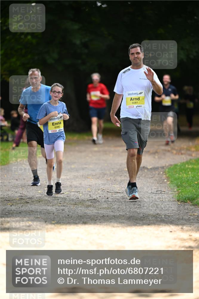 25.08.2024 - 20. Blankeneser Heldenlauf Dr. Thomas Lammeyer http://msf.ph/oto/6807221 25.08.2024 10:16:54 Laufen 6080, 6081 meine-sportfotos.de