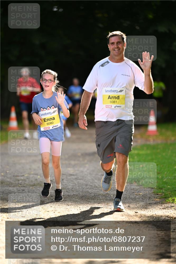 25.08.2024 - 20. Blankeneser Heldenlauf Dr. Thomas Lammeyer http://msf.ph/oto/6807237 25.08.2024 10:16:57 Laufen 6080, 50, 6081 meine-sportfotos.de