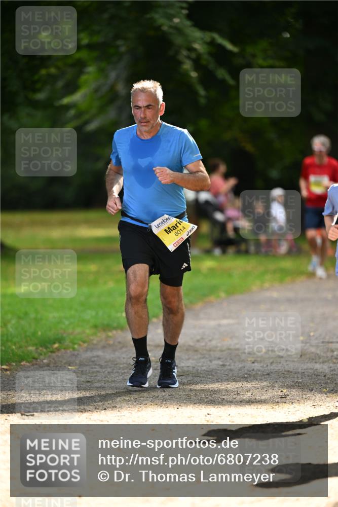 25.08.2024 - 20. Blankeneser Heldenlauf Dr. Thomas Lammeyer http://msf.ph/oto/6807238 25.08.2024 10:16:57 Laufen 6014 meine-sportfotos.de