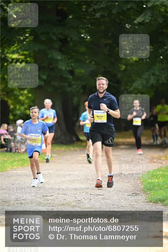25.08.2024 - 20. Blankeneser Heldenlauf Dr. Thomas Lammeyer http://msf.ph/oto/6807255 25.08.2024 10:17:01 Laufen 6476, 6506, 00 meine-sportfotos.de