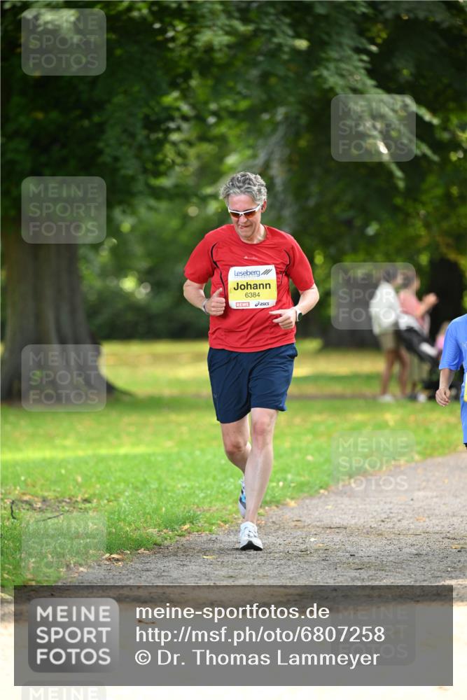 25.08.2024 - 20. Blankeneser Heldenlauf Dr. Thomas Lammeyer http://msf.ph/oto/6807258 25.08.2024 10:17:03 Laufen 6384 meine-sportfotos.de
