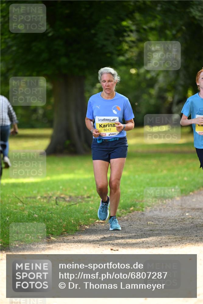 25.08.2024 - 20. Blankeneser Heldenlauf Dr. Thomas Lammeyer http://msf.ph/oto/6807287 25.08.2024 10:17:09 Laufen 6017 meine-sportfotos.de