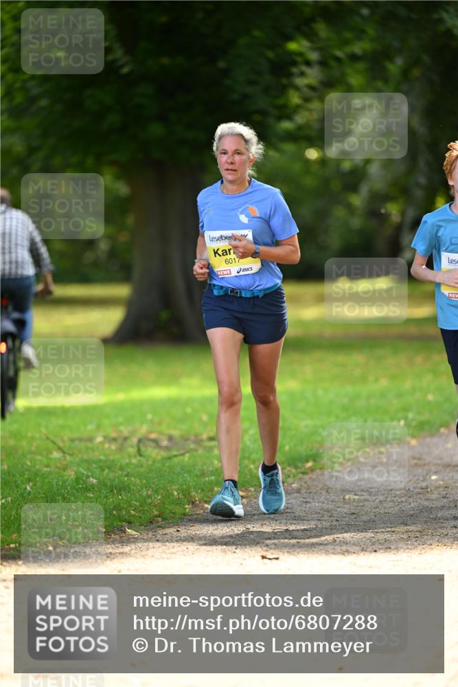 25.08.2024 - 20. Blankeneser Heldenlauf Dr. Thomas Lammeyer http://msf.ph/oto/6807288 25.08.2024 10:17:09 Laufen 6017 meine-sportfotos.de