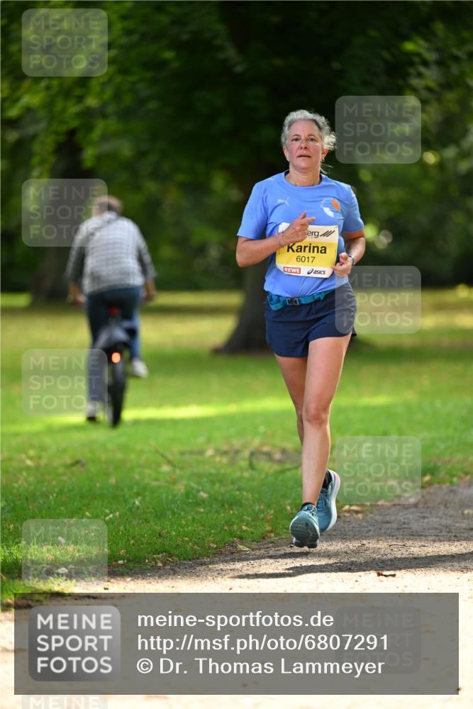 25.08.2024 - 20. Blankeneser Heldenlauf Dr. Thomas Lammeyer http://msf.ph/oto/6807291 25.08.2024 10:17:09 Laufen 6017 meine-sportfotos.de