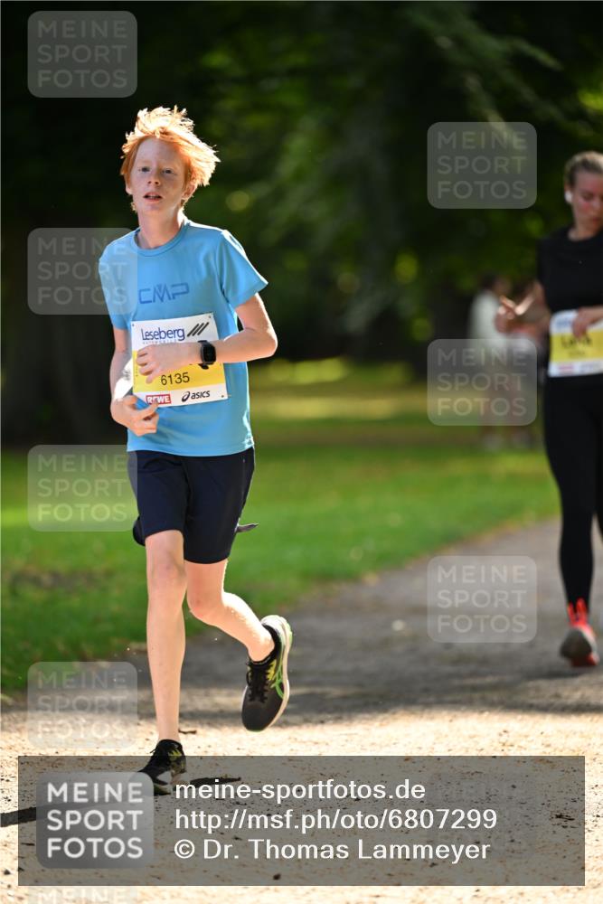 25.08.2024 - 20. Blankeneser Heldenlauf Dr. Thomas Lammeyer http://msf.ph/oto/6807299 25.08.2024 10:17:11 Laufen 6135 meine-sportfotos.de