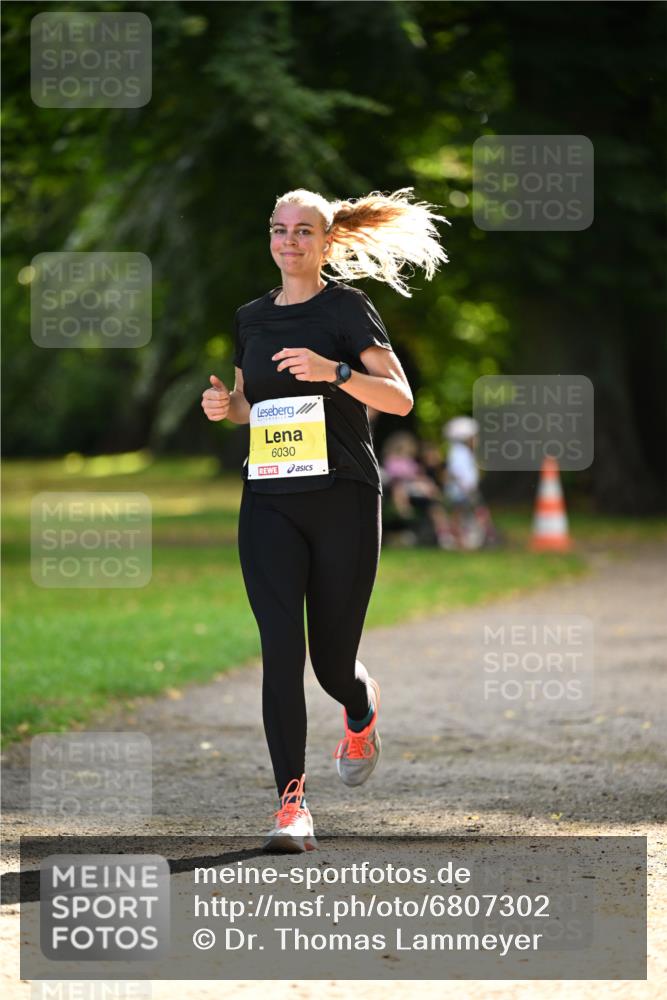 25.08.2024 - 20. Blankeneser Heldenlauf Dr. Thomas Lammeyer http://msf.ph/oto/6807302 25.08.2024 10:17:11 Laufen 6030 meine-sportfotos.de