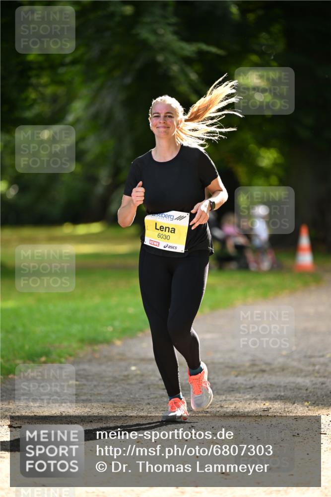 25.08.2024 - 20. Blankeneser Heldenlauf Dr. Thomas Lammeyer http://msf.ph/oto/6807303 25.08.2024 10:17:12 Laufen 6030 meine-sportfotos.de