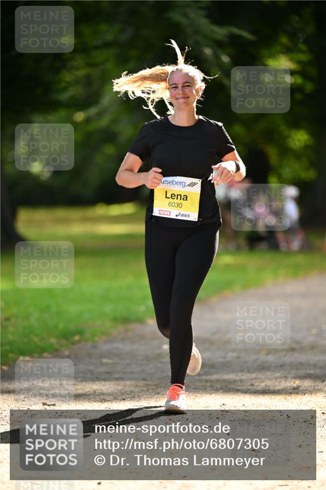 25.08.2024 - 20. Blankeneser Heldenlauf Dr. Thomas Lammeyer http://msf.ph/oto/6807305 25.08.2024 10:17:12 Laufen 6030 meine-sportfotos.de