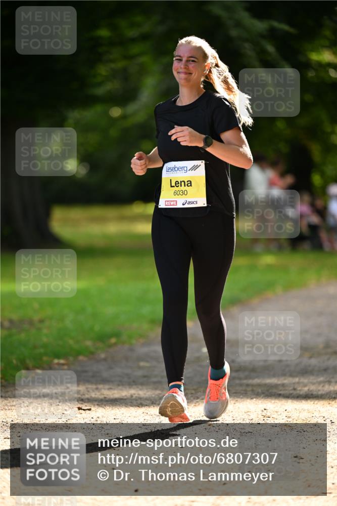 25.08.2024 - 20. Blankeneser Heldenlauf Dr. Thomas Lammeyer http://msf.ph/oto/6807307 25.08.2024 10:17:12 Laufen 6030 meine-sportfotos.de