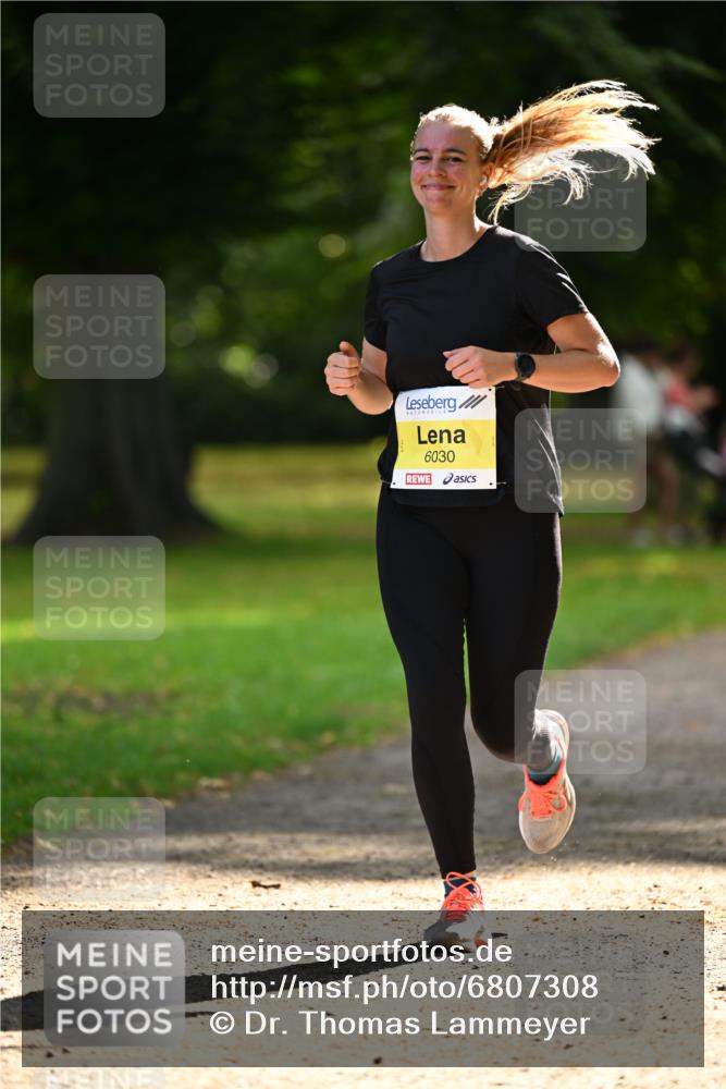25.08.2024 - 20. Blankeneser Heldenlauf Dr. Thomas Lammeyer http://msf.ph/oto/6807308 25.08.2024 10:17:12 Laufen 6030 meine-sportfotos.de