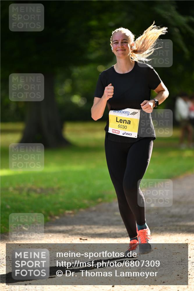 25.08.2024 - 20. Blankeneser Heldenlauf Dr. Thomas Lammeyer http://msf.ph/oto/6807309 25.08.2024 10:17:12 Laufen 6030 meine-sportfotos.de